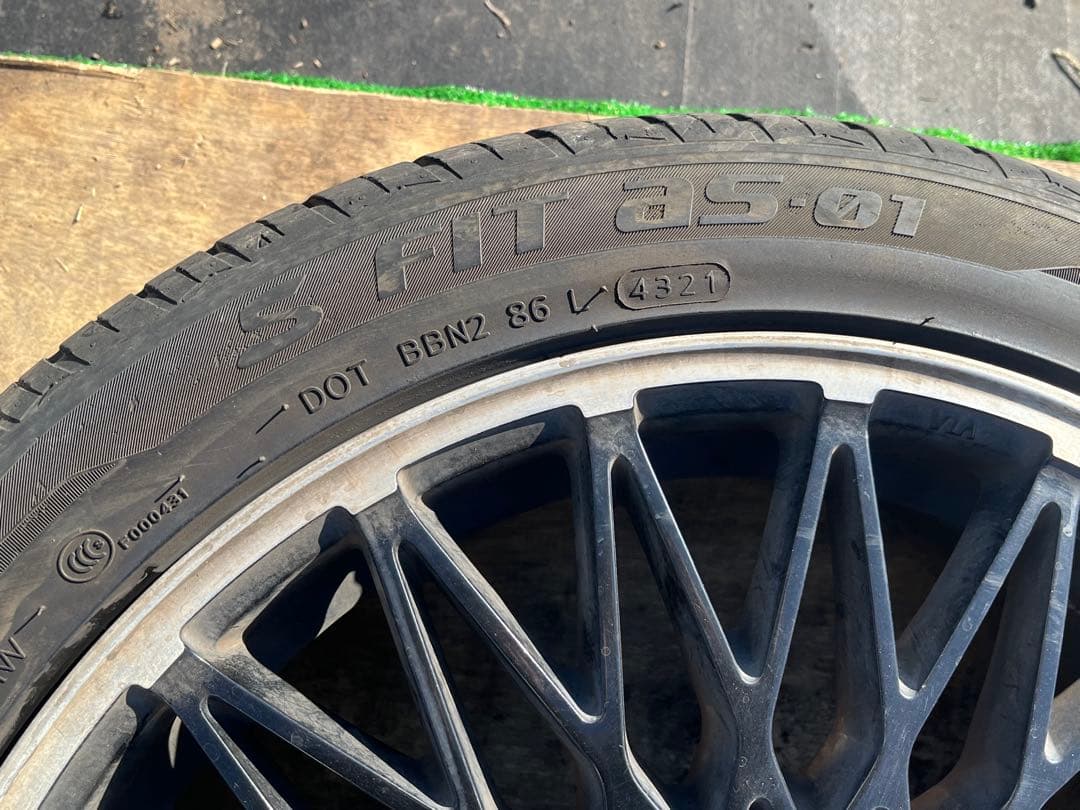 ロクサーニ パヴォーネ 18インチタイヤホイール4本セット中古