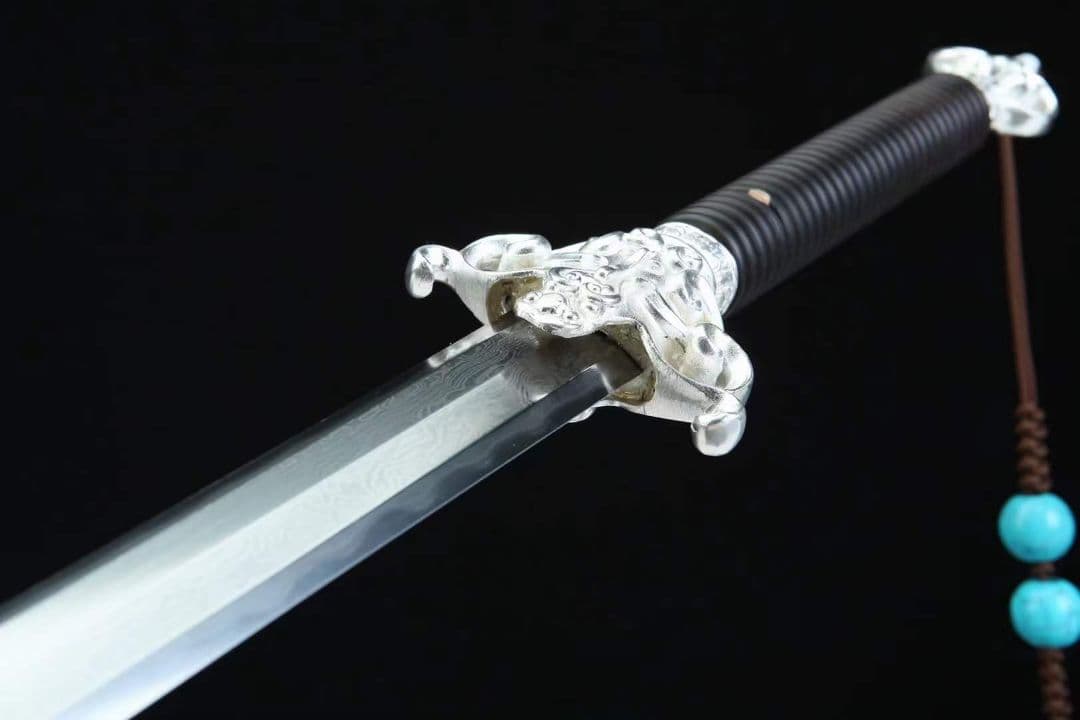 銀めっきドラゴン剣 古兵器   武具　刀装具　日本刀　模造刀   居合刀
