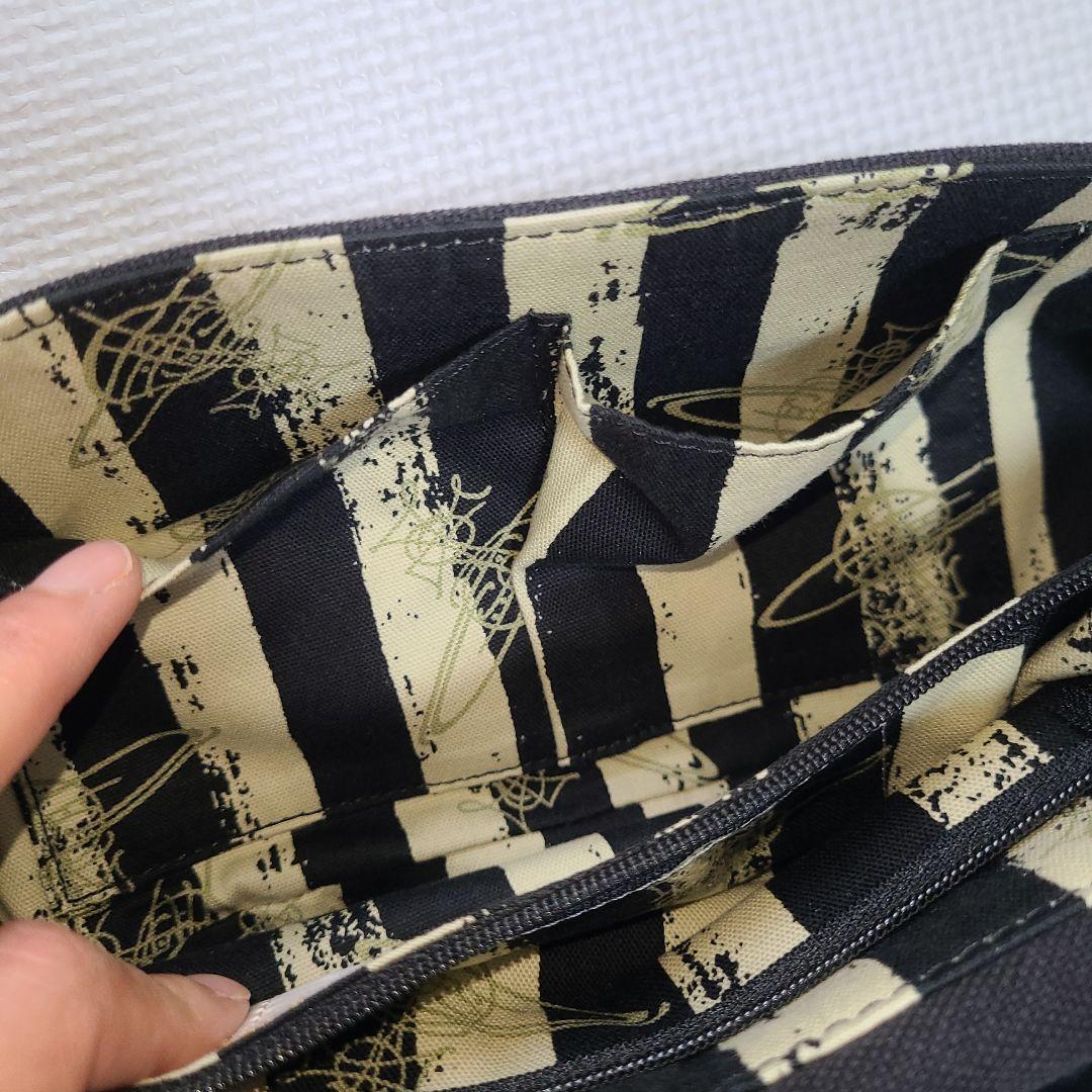 ヴィヴィアン　ショルダーバッグ　黒　キャンバス