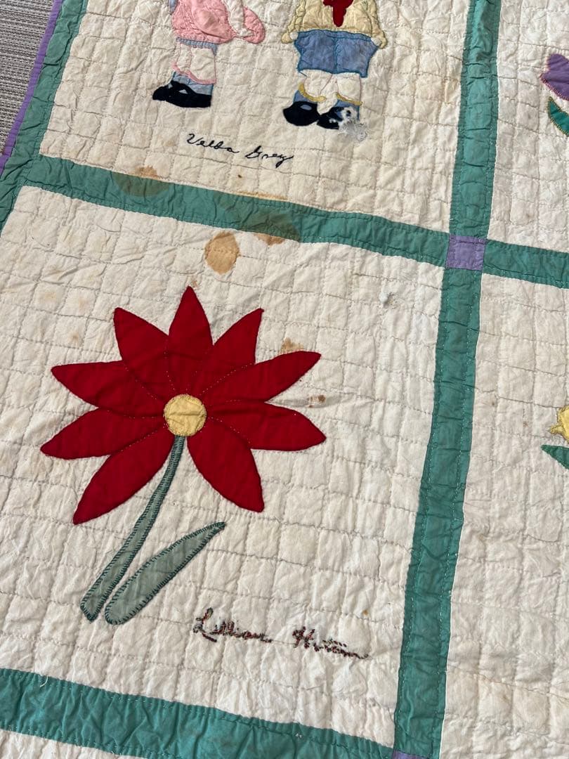 アンティークキルト✴︎刺繍キルト✴︎アップリケキルト