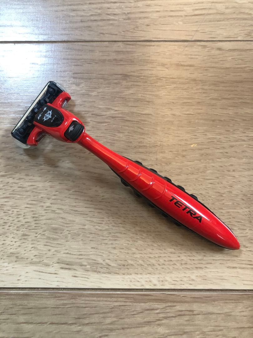 【非売品】ガンダム『シャア専用』グルーミングキット