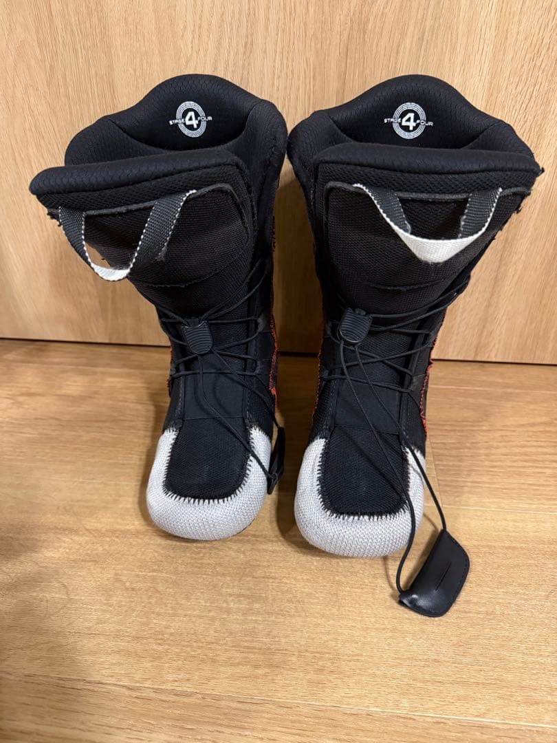 DEELUXE EMPIRE 22-23モデル