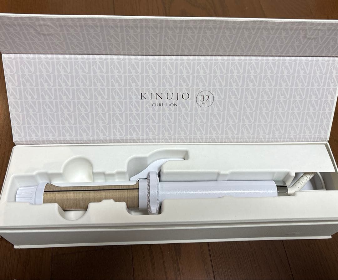 美品★KINUJO 絹女 カールアイロン 32mm✨箱・付属品あり、数回使用のみ