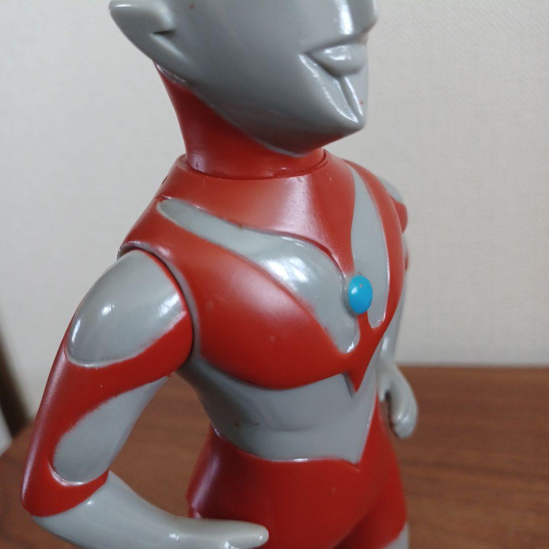 「M1号 ウルトラマン 」グレー成型の ソフビ フィギュア