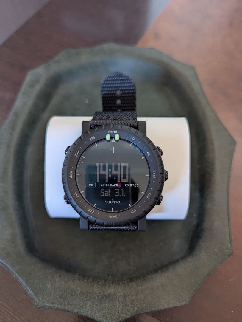 SUUNTO CORE ALPHA Stealth　スントコアアルファ