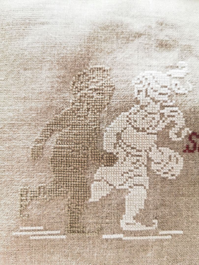 アンティークフランス ホームスパンリネン＆プチポワン子供冬遊び刺繍 クッション