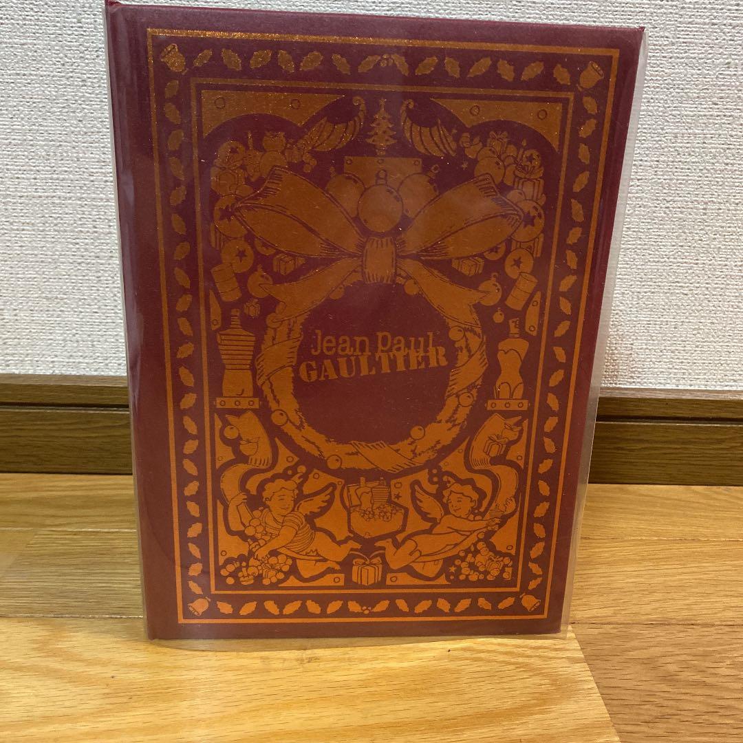 ゴルチェ　香水