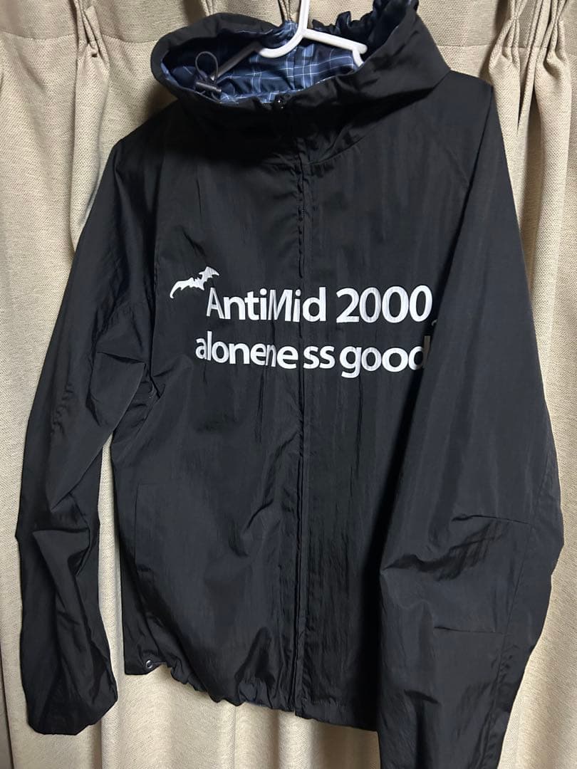 Antimid（アンチミッド）　REVERSIBLE SHELL JACKET