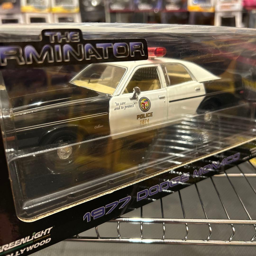 グリーンライト ターミネーター 1977 DODGE MONACO ミニカー