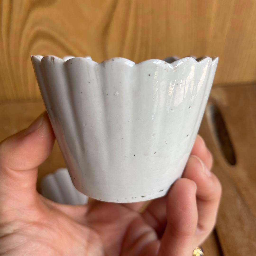 金継ぎ用　古伊万里白磁菊型猪口　江戸時代