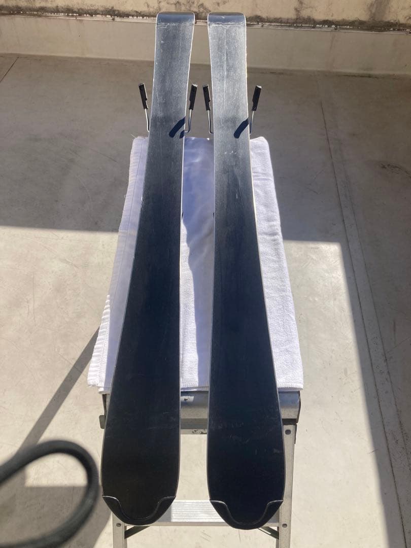 ショートスキー(ファン ミッド ミドル)板　SALOMON ショートカート125