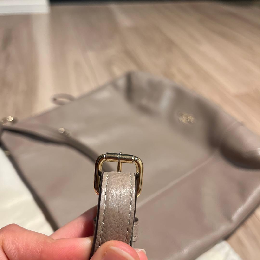 COACH ベージュ レザー ショルダーバッグ