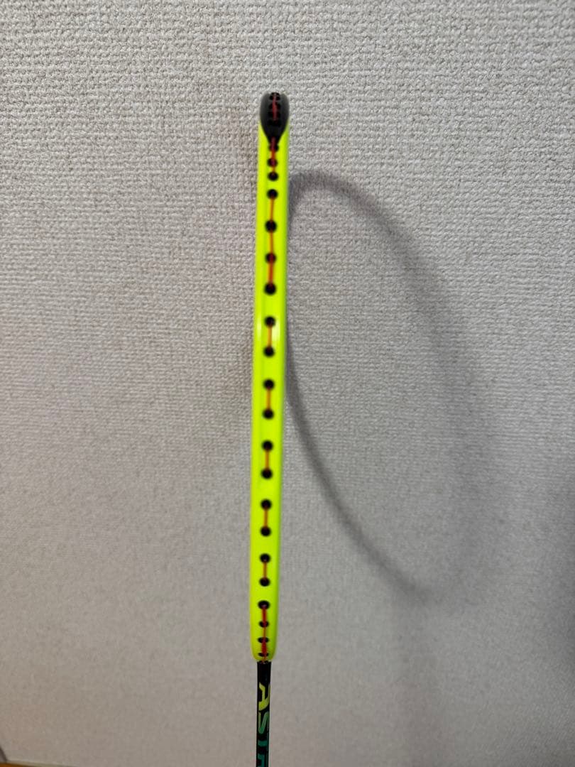 【美品】ヨネックス　アストロクス77 シャインイエロー