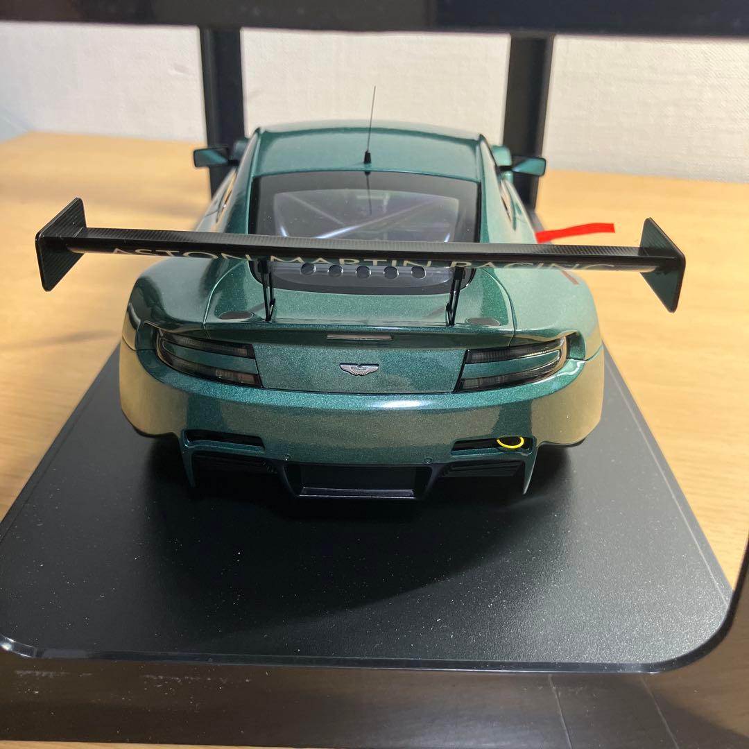 1/18 ASTON MARTIN VANTAGE V12 GT3(グリーン)