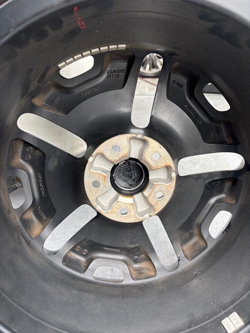 Jeep レネゲード　純正タイヤ　17インチ ホイール4本セット