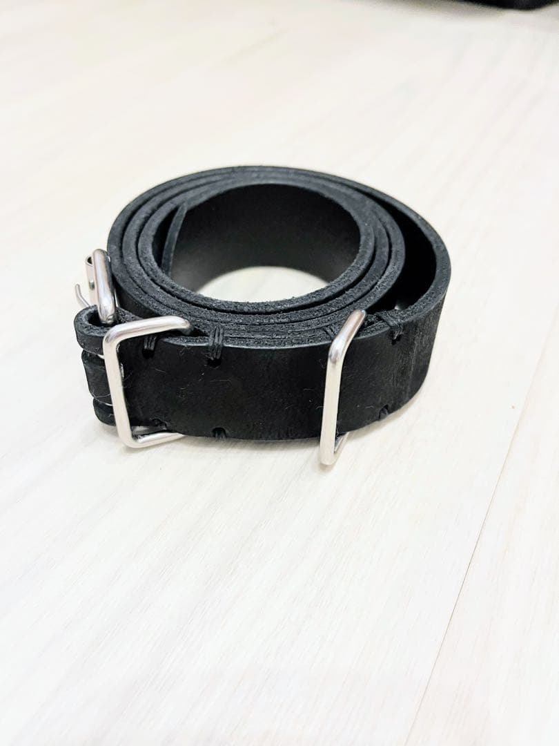 エムエイチエル　レザーベルト　MHL. DOUBLE PRONG BELT