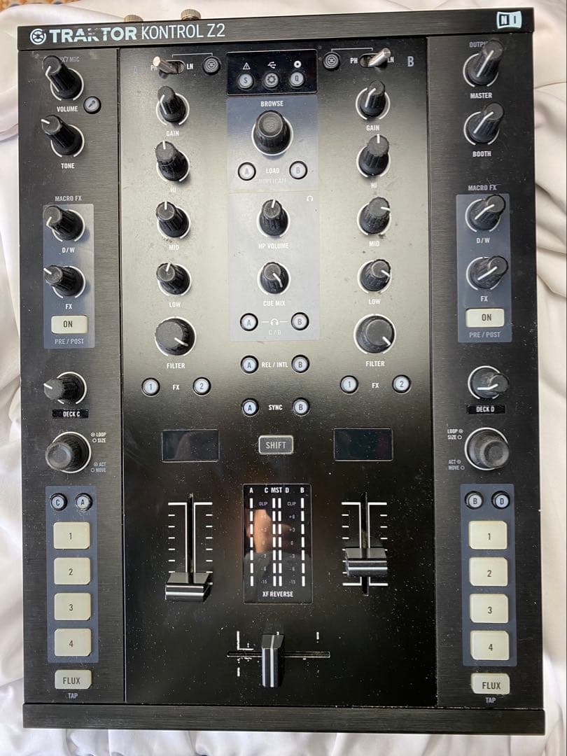 DJ機材 TRAKTOR KONTROL Z2