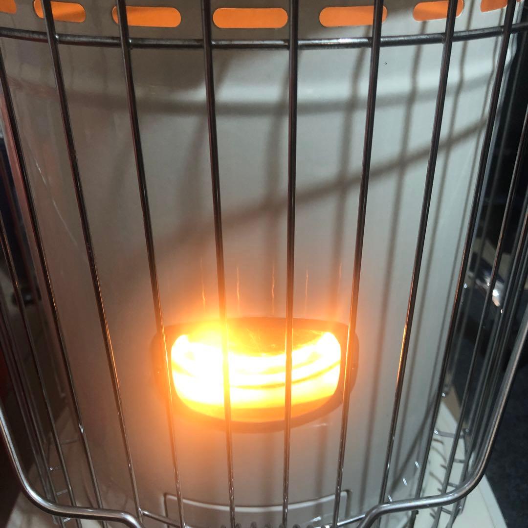 CORONA石油ファンヒーター ホワイトSL66-D2