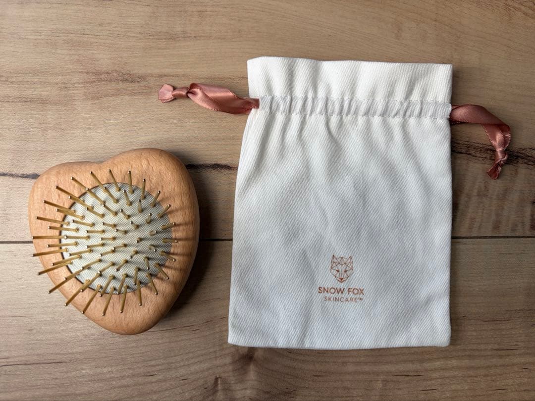 FOX スノーフォックス　カッサ　ウッドミニハート　ヘアブラシ　頭皮ケア