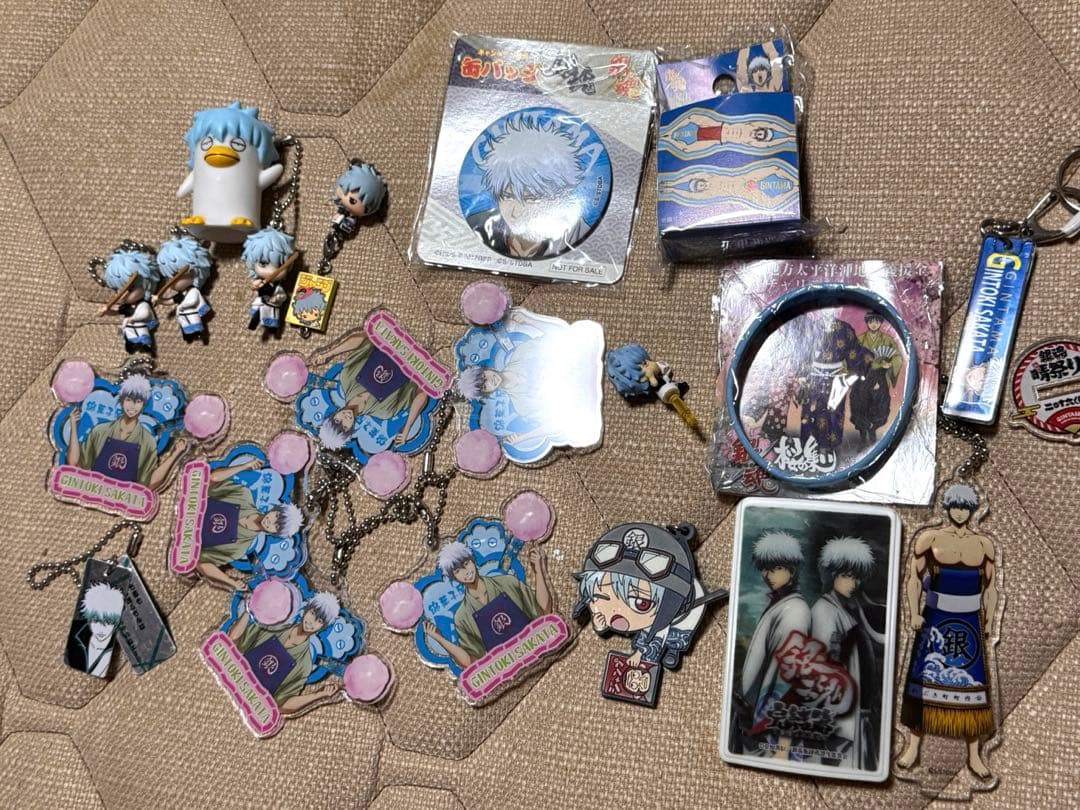 坂田銀時 アクリルキーホルダー　缶バッチ　セット