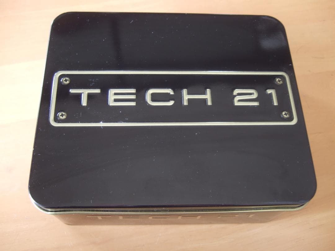 新品同様 TECH21 SansAmp Blonde V2 Fender