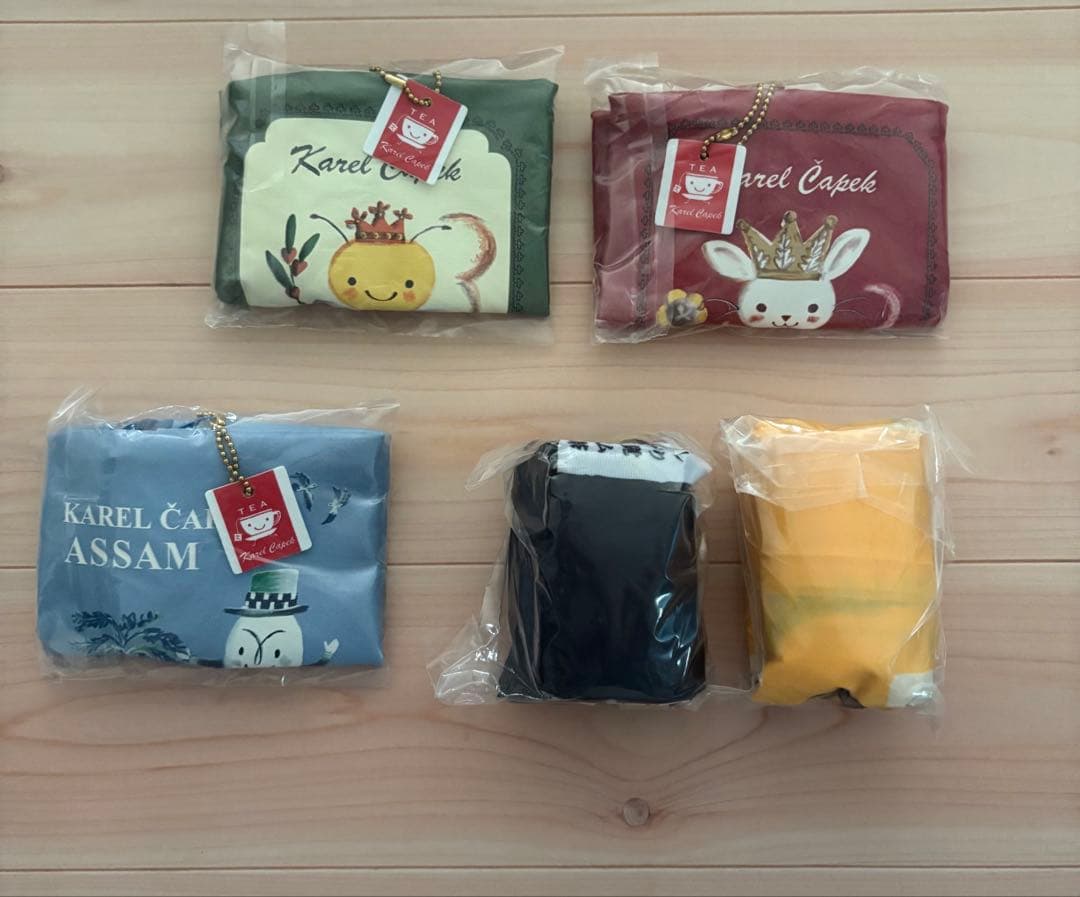 〈ガチャ〉カレルチャペック紅茶店　エコバッグ&ポーチコレクション　全5種　①