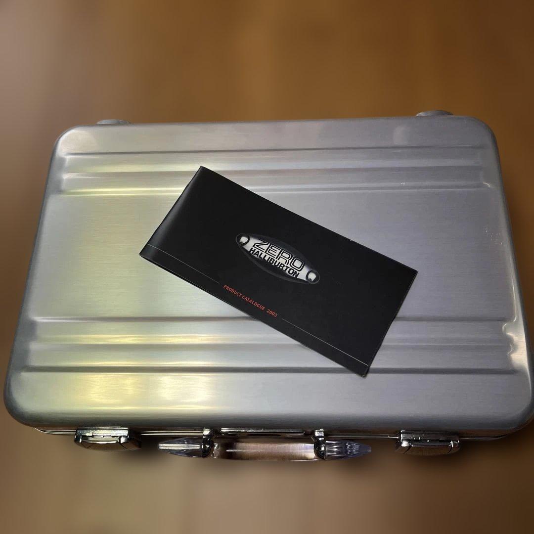 ZERO HALLIBURTON アタッシュケース