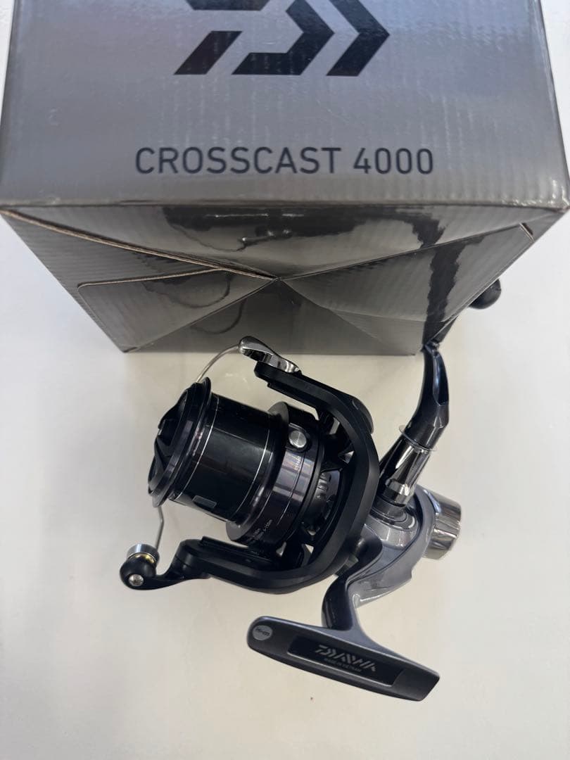 新品未使用Daiwa CROSSCAST 4000