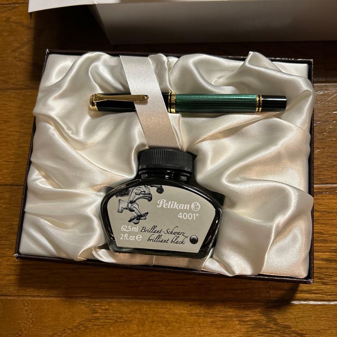 ペリカンの万年筆M400グリーンストライプ、インクセット