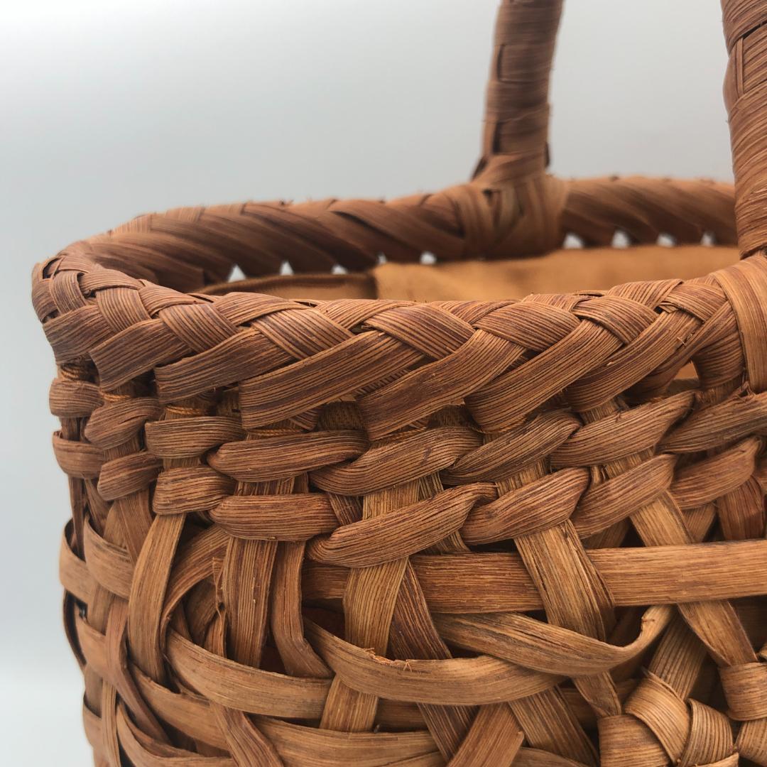 山葡萄バッグ　乱れ編み　花編み　内布付　新品　山ぶどう　籠バッグ　ハンドバッグ