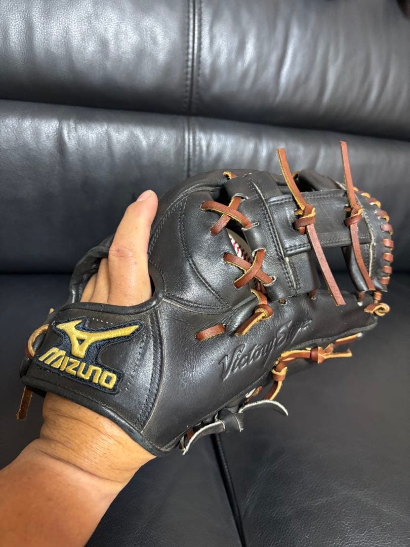 ミズノ　ビクトリーステージ硬式内野手用グラブ