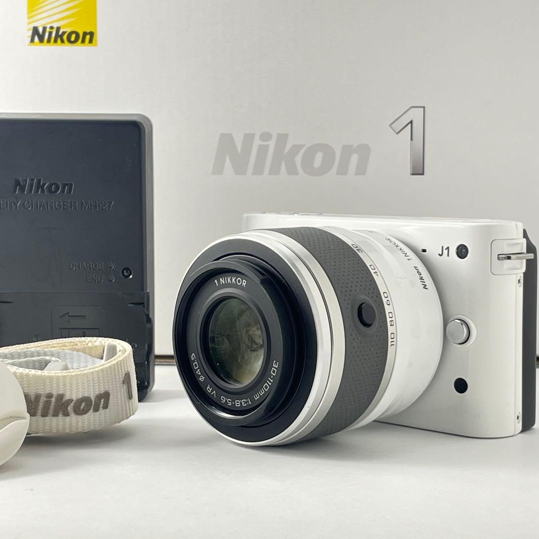 【極上美品・返品保証】Nikon1 J1ホワイト レンズキット