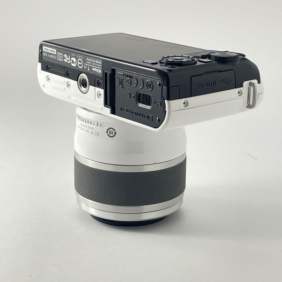 【極上美品・返品保証】Nikon1 J1ホワイト レンズキット