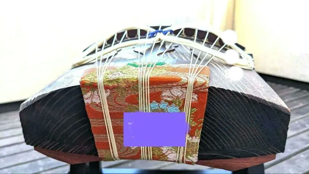 十三絃箏=琴　と　琴柱