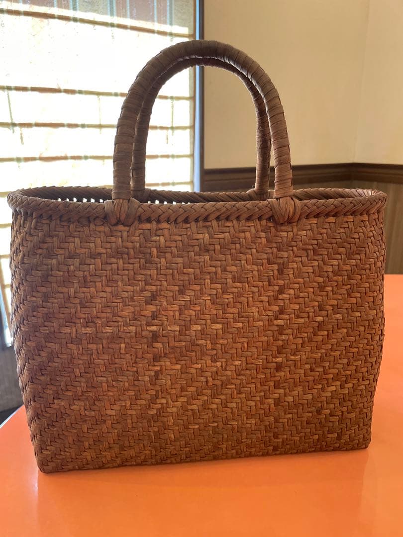 山形県産　山葡萄の蔓で編んだバッグ