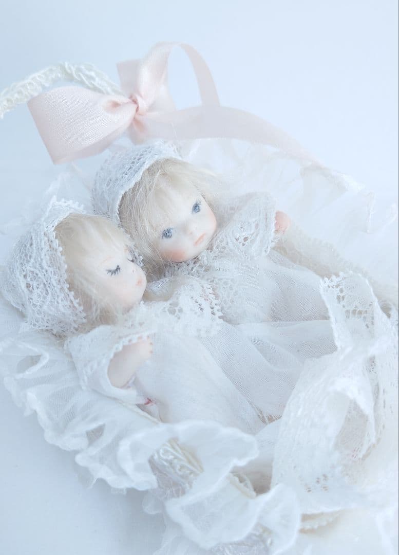 小さなbebeたち 8センチドール　アンティークレース