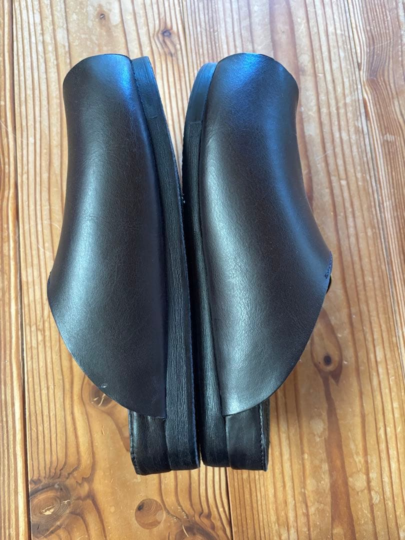 Diu撥水レザー オープントゥミュール