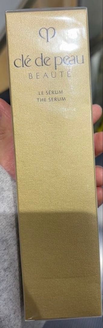 ち*ょ様 【限定】クレドポーボーテ　ル・セラム100ml免税店