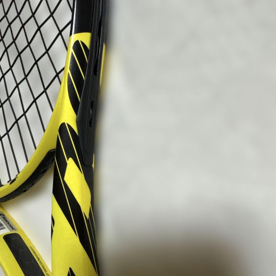 バボラ　ピュアアエロ　2019 硬式テニスラケット