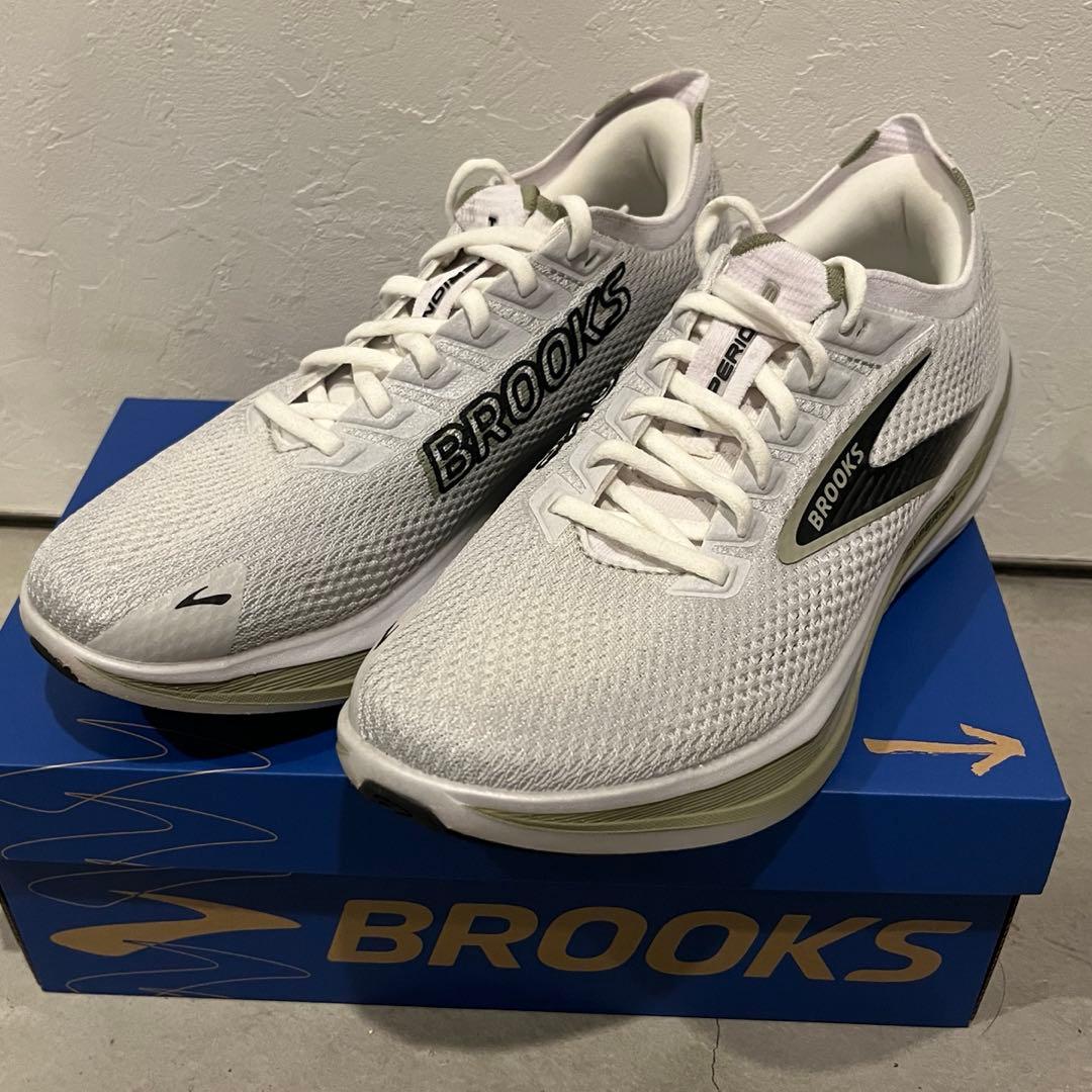 BROOKS ハイペリオン3 27センチ
