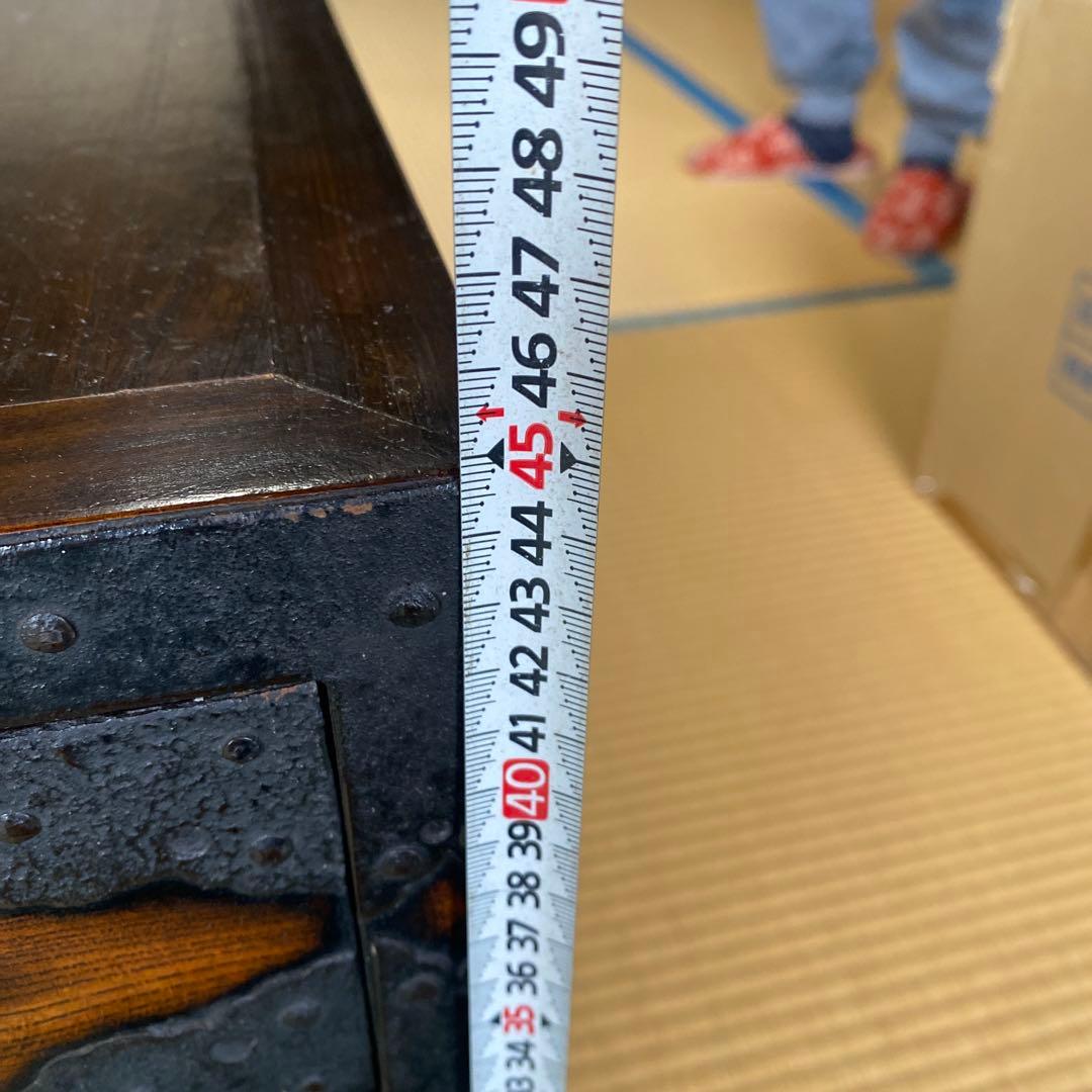 日本の伝統的な木製タンス　時代箪笥風　鍵付き　工芸品