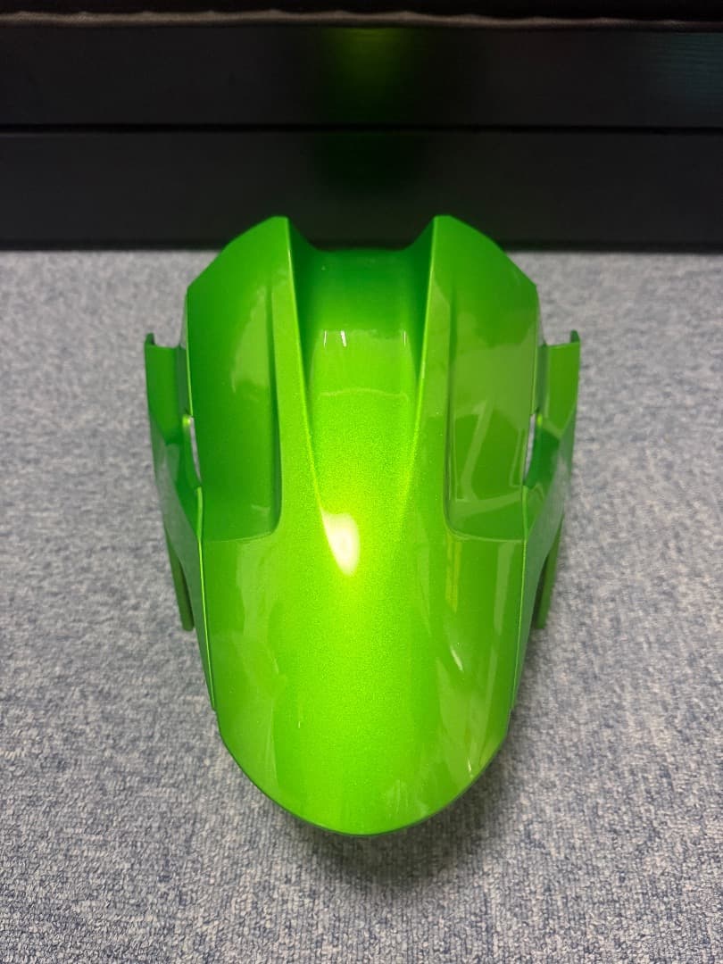 ニンジャ400 純正フロントフェンダー　2024年式