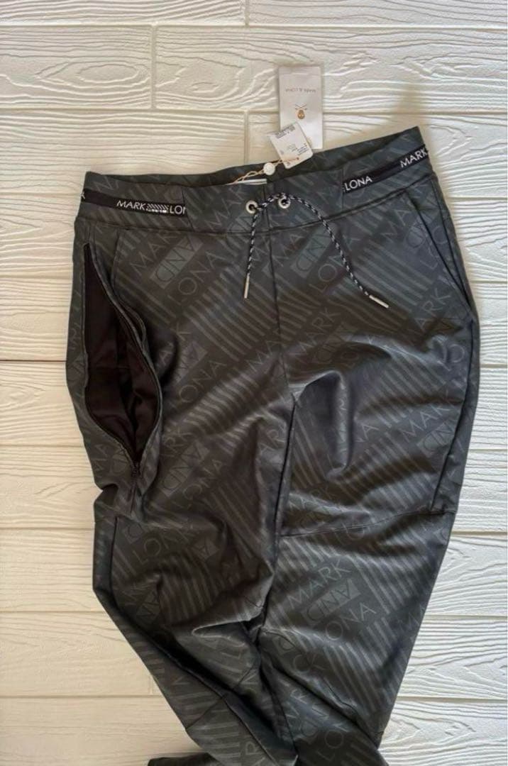 新品タグ付き！MARK & LONA★ジョガーパンツ　L
