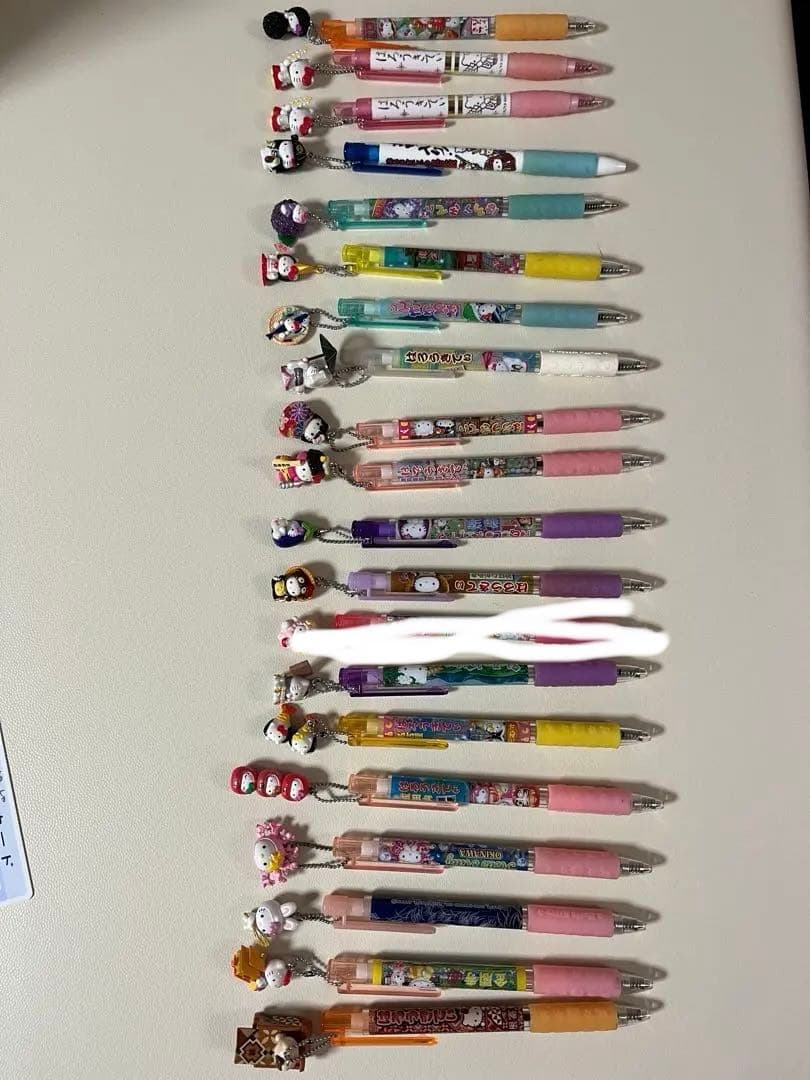 ハローキティ ご当地ボールペンセット　19本