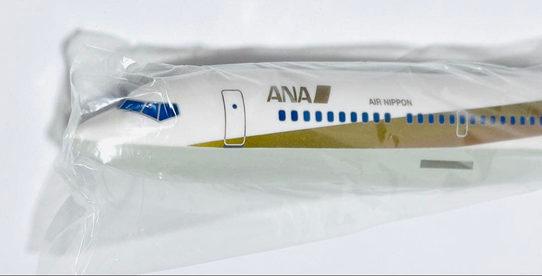イワヤ 1/130 ANA B737-700 ゴールドジェット スーパーサウンド