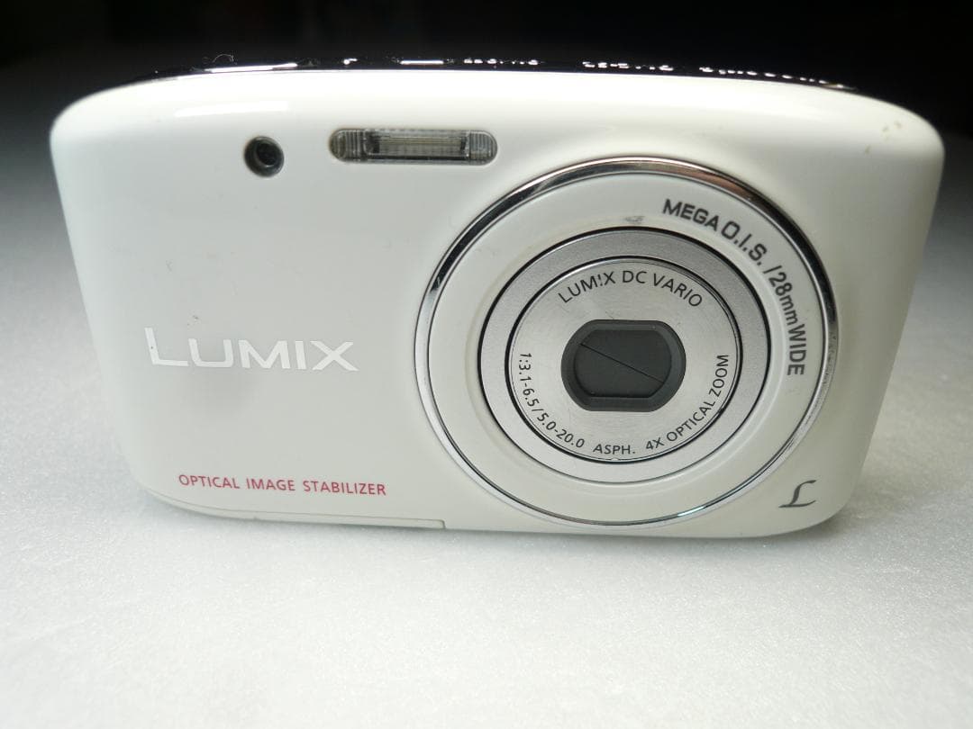 LUMIX★DMC-S2❤️可愛い白⭕️安心の実働品★光学4倍★1410万画素