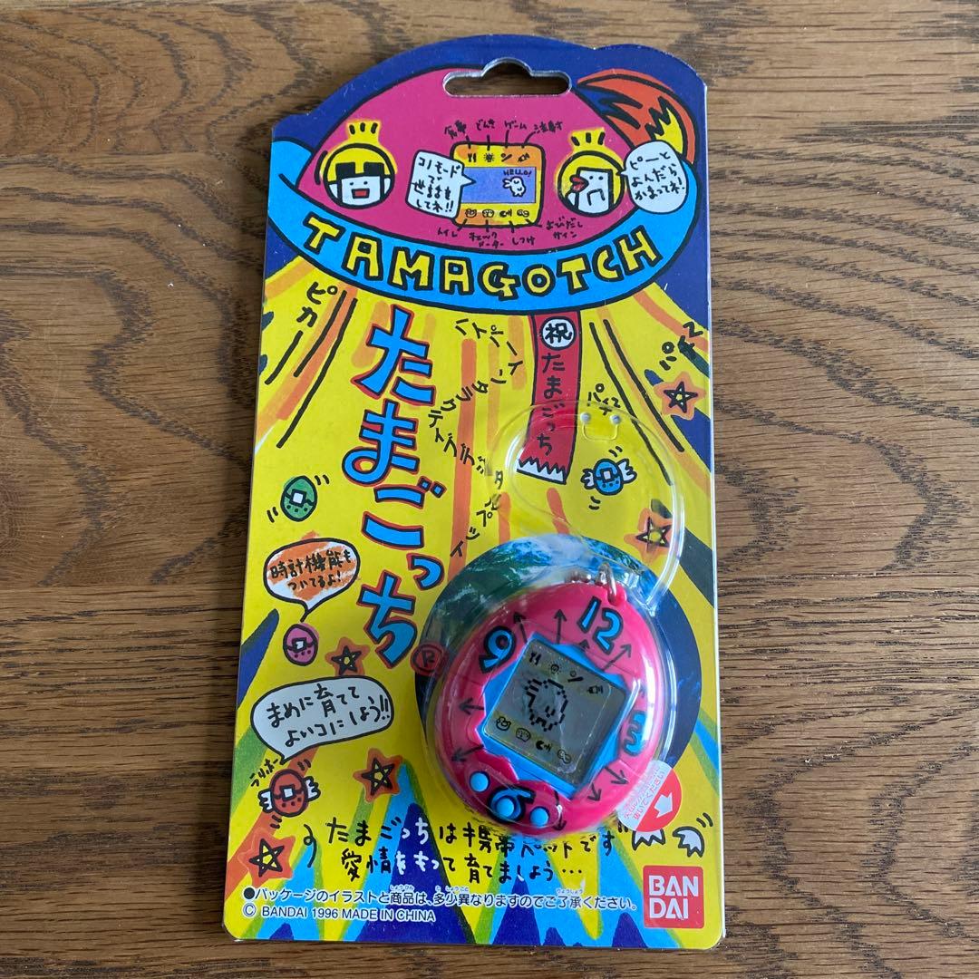 初代（1996年製） たまごっち　赤