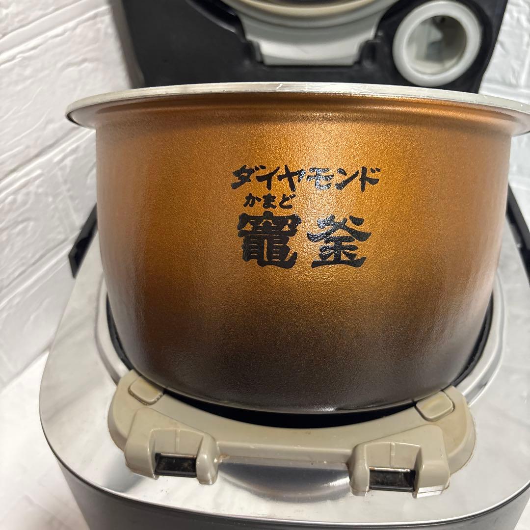 れ*く様 Panasonicスチーム&可変圧力ジャー炊飯器SR-VSX108 W