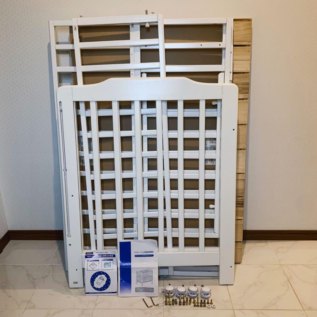 【♡送料込♡】カトージ ベビーベッド タチベッド ホワイト⭐︎