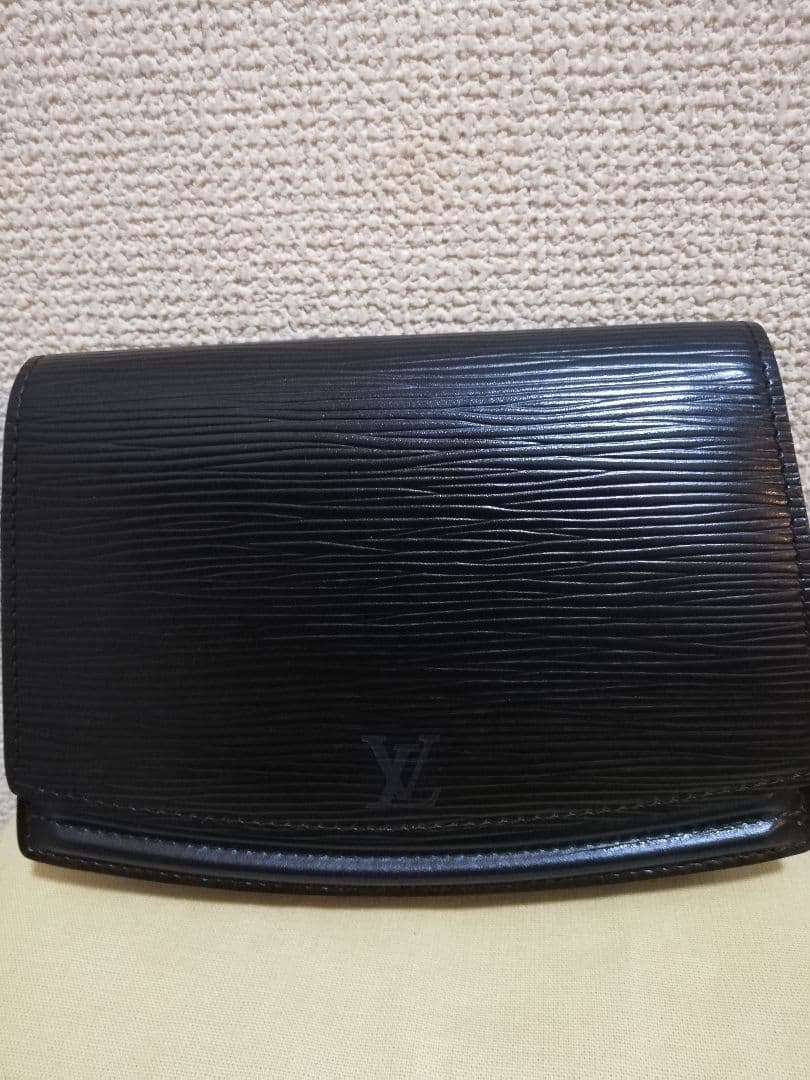 ルイ ヴィトン Louis Vuitton エピ ティルシット　ノワール